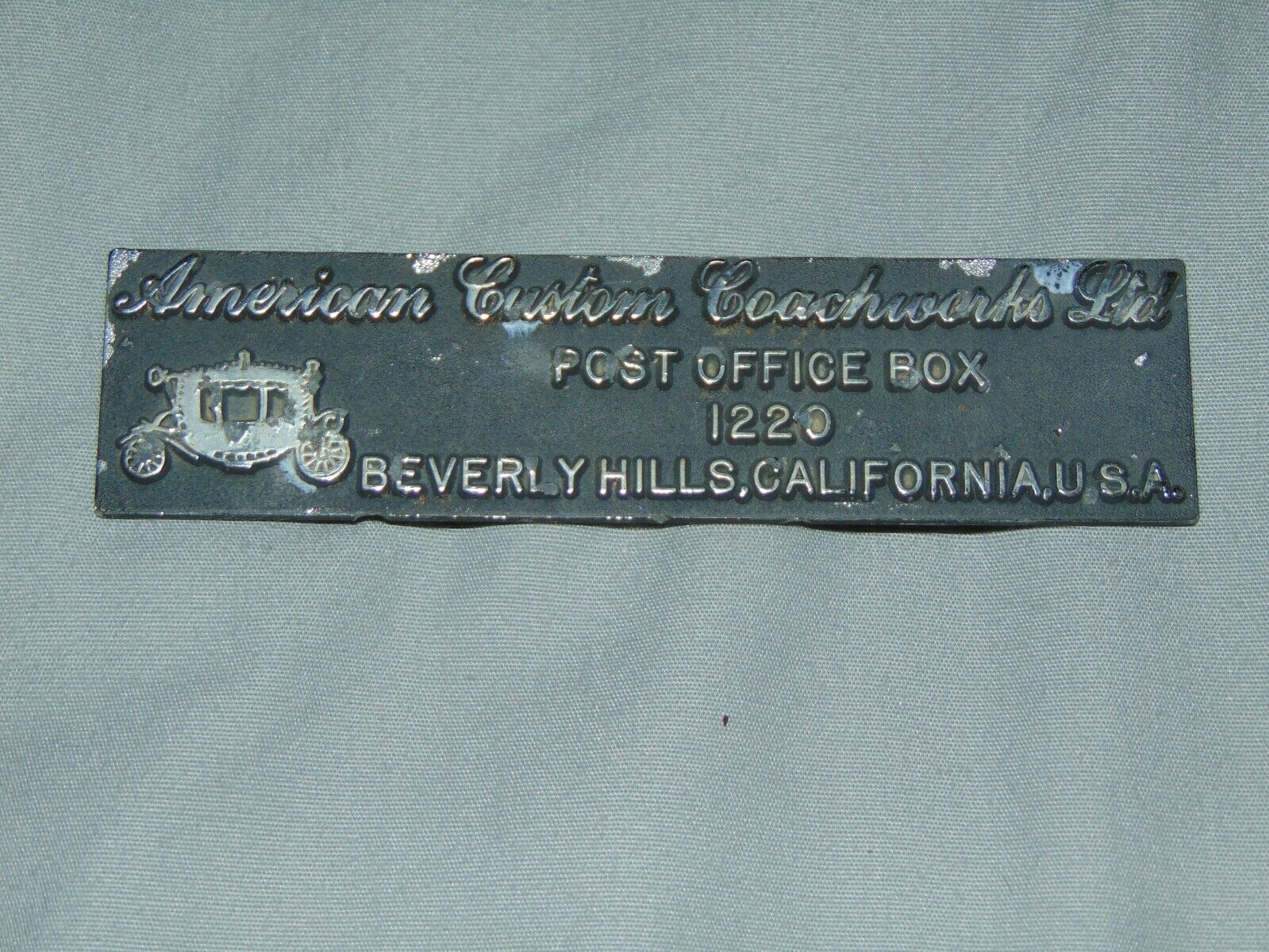 Rare Beverly Hills American Custom Coachworks Fender Badge